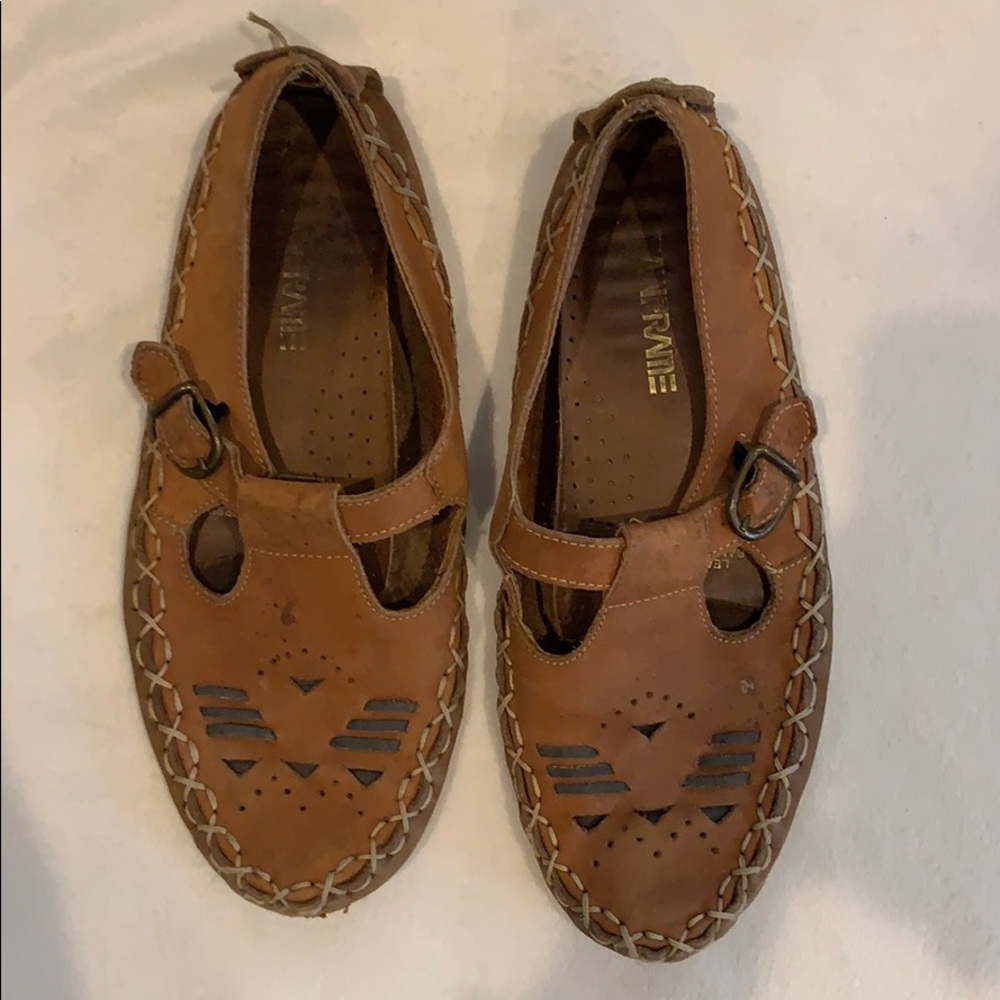 Leather shoes